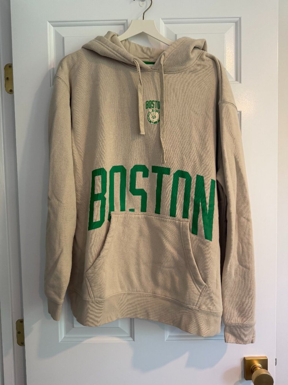 Boston Celtics Cream Oversized Hoodie XL Neutral Graphic Sweatshirt